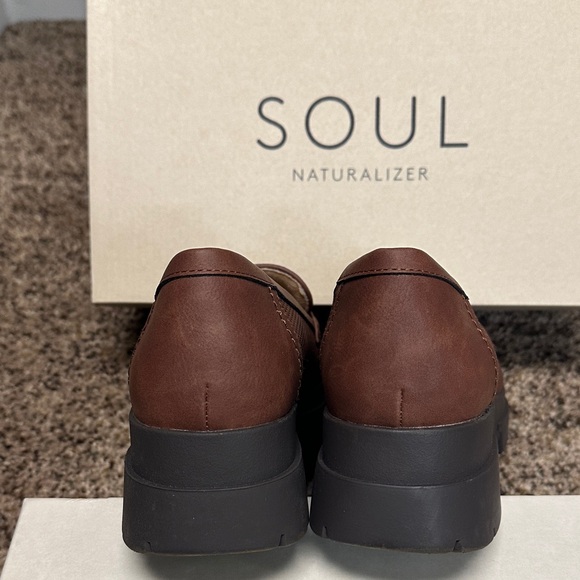 Naturalizer Soul Brown Loafers - Picture 14 of 16